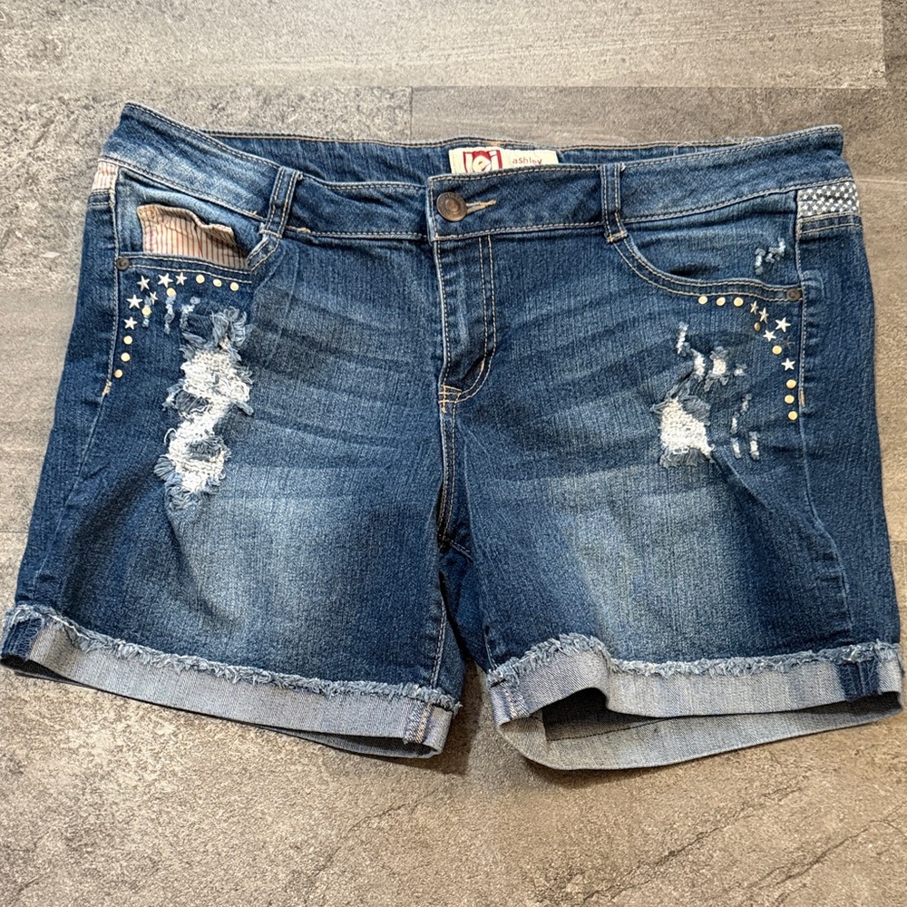 LEI Blue Distressed Jean Shorts with Star Accents ⭐️ 🇺🇸